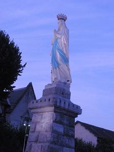 AOBR 2015 08 12 AU 16 LOURDES 2 PROCESSIONS MESSES CHEMINS DE CROIX (3)